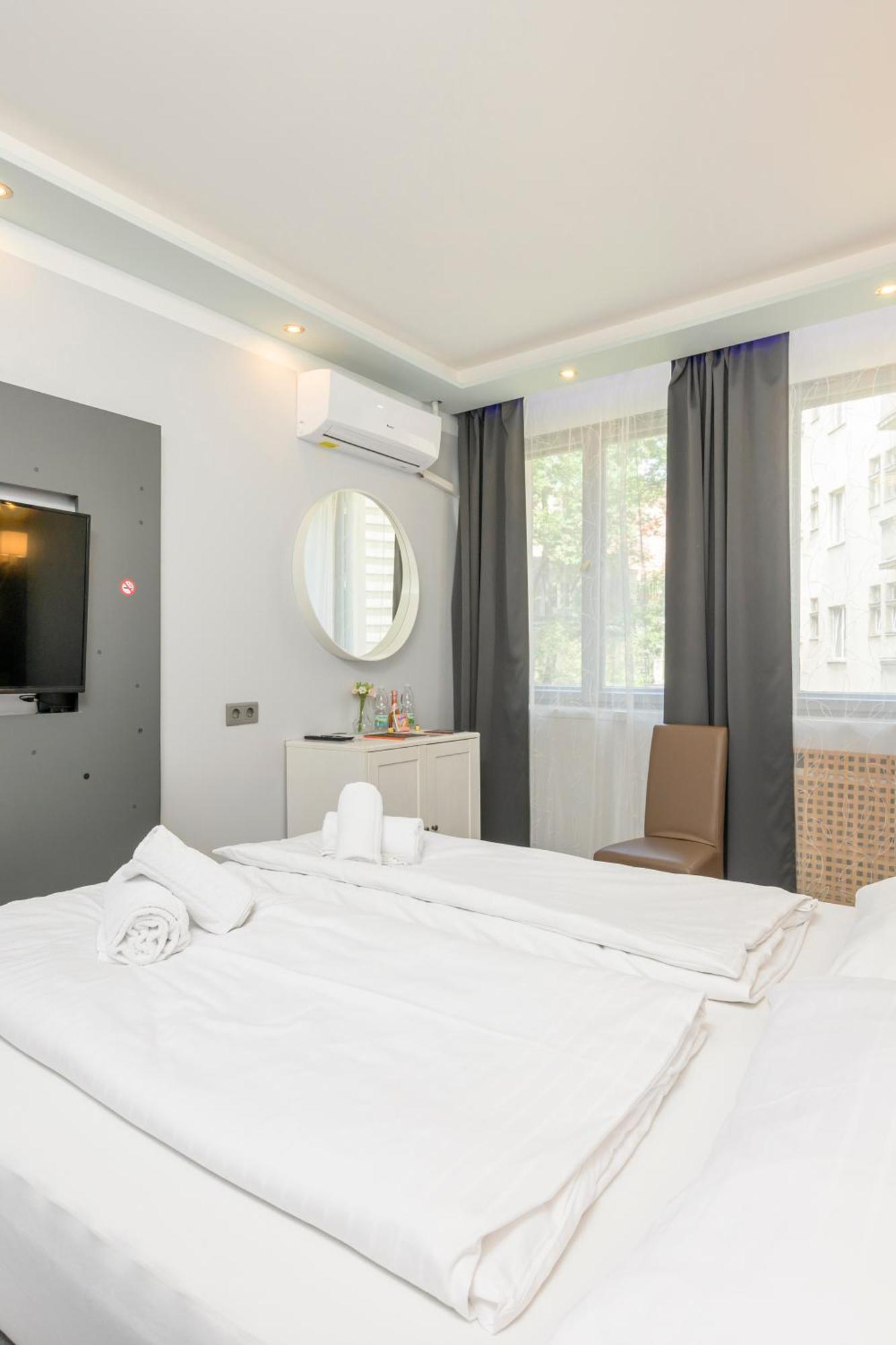Palais Palffy Apartments Viyana Dış mekan fotoğraf